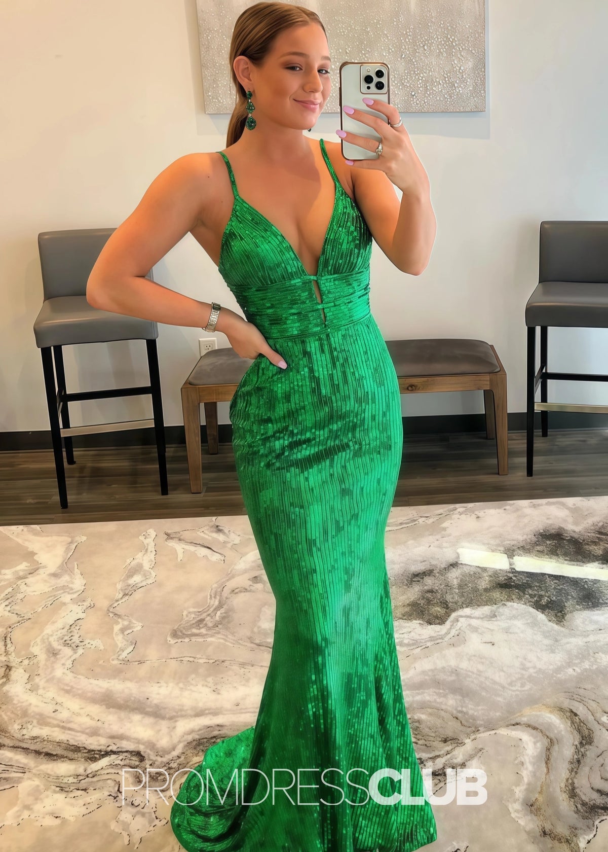 Grace |Long Green Prom Dresses Near Me With Mermaid Spaghetti Straps Sequins Backless